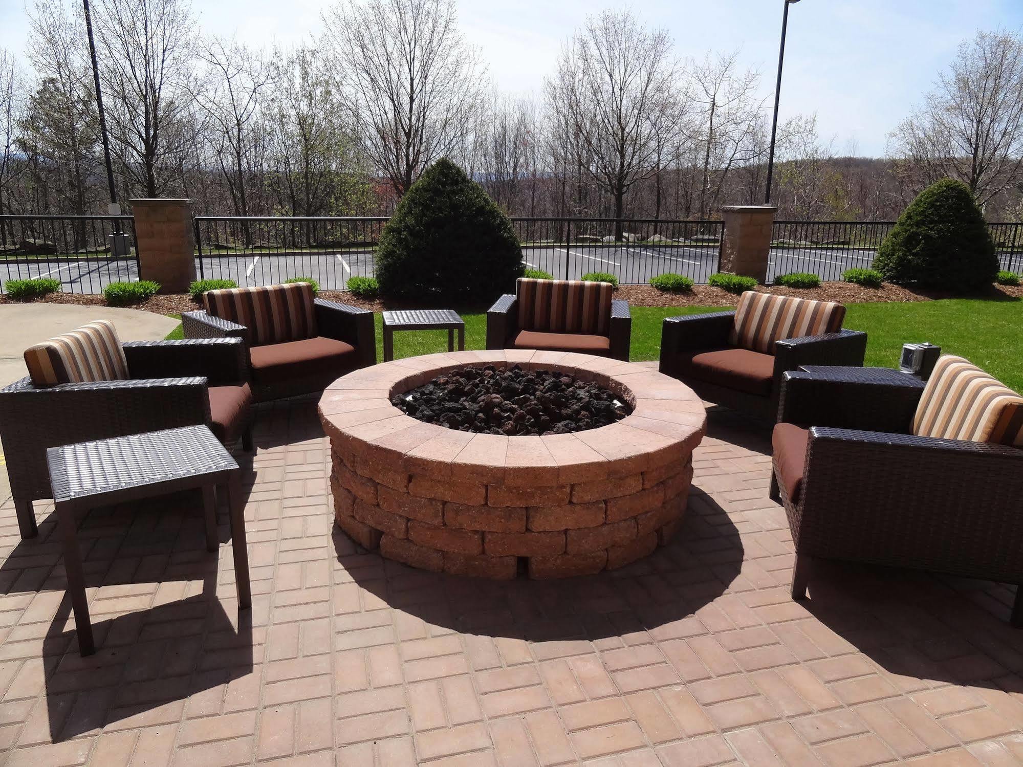 מלון Moosic Courtyard By Marriott Scranton Montage Mountain מראה חיצוני תמונה